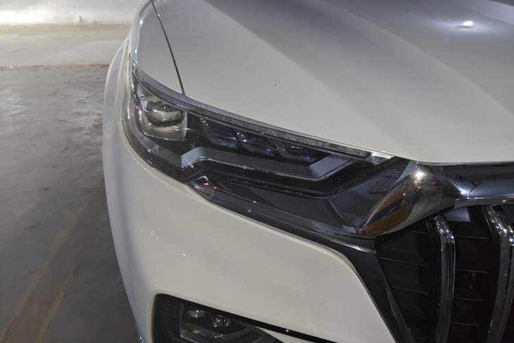 Used Hongqi HS5 2019 2.0T Smart Connect Flagship Edition Right Front Headlight