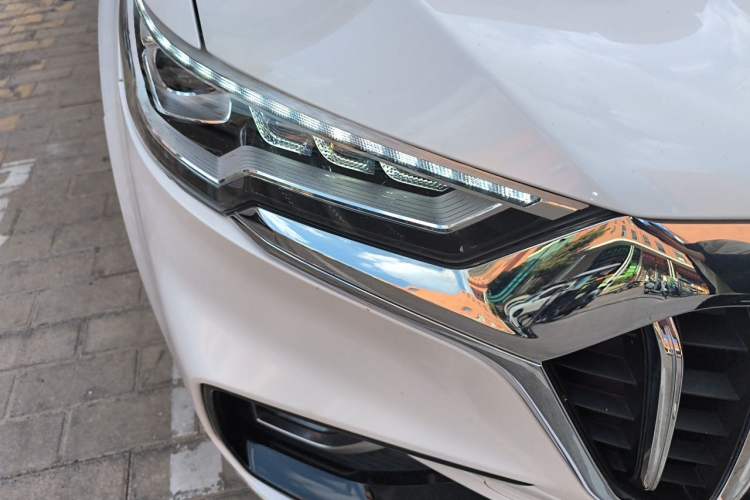 Used Hongqi HS5 2019 2.0T Smart Connect Flagship Edition Right Front Headlight