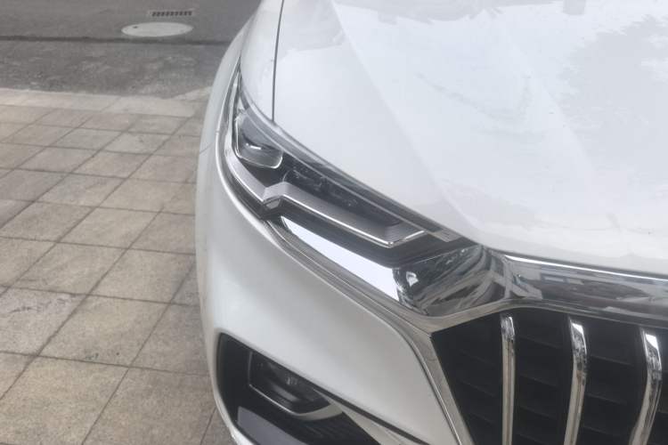Used Hongqi HS5 2019 2.0T Smart Connect Flagship All-Wheel-Drive Version Right Front Headlight