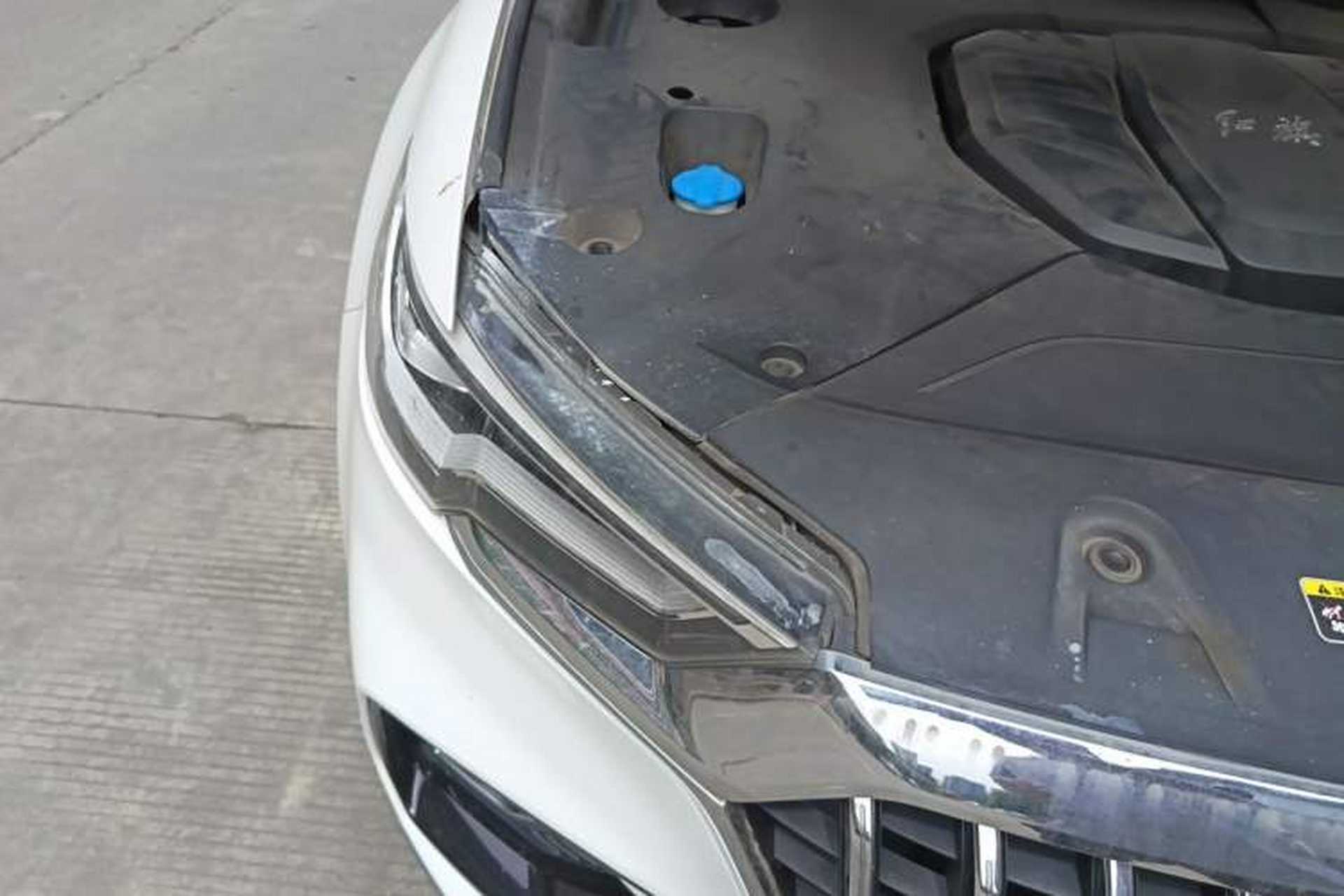 Used Hongqi HS5 2019 2.0T Smart Connect Flagship All-Wheel-Drive Version Right Front Headlight