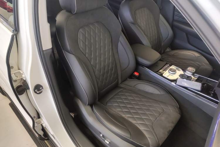 Used Hongqi HS5 2019 2.0T Smart Connect Flagship Edition Right Front Seat