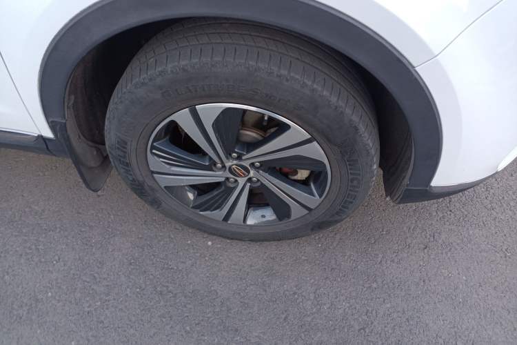 Used Hongqi HS5 2019 2.0T Smart Connect Flagship Edition Right Front Wheel Hub