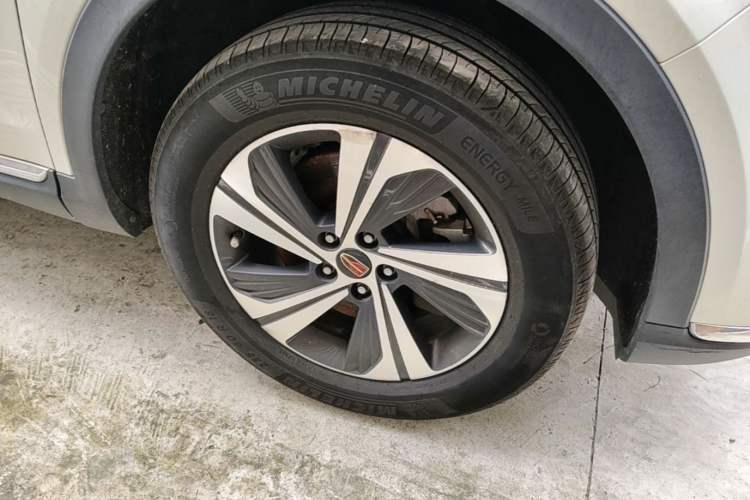 Used Hongqi HS5 2019 2.0T Smart Connect Flagship Edition Right Front Wheel Hub