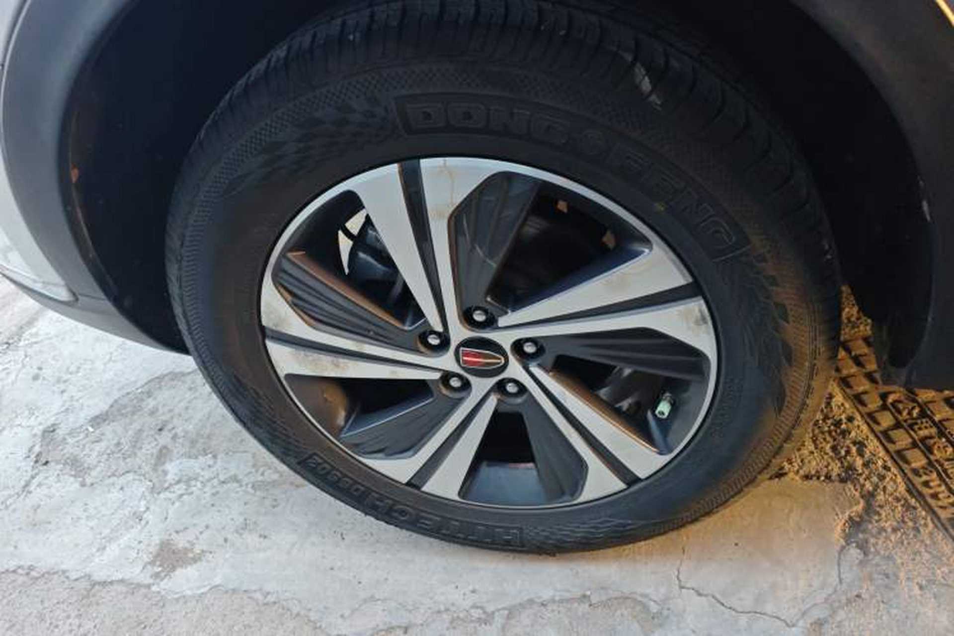 Used Hongqi HS5 2019 2.0T Smart Connect Flagship Edition Right Rear Wheel Hub