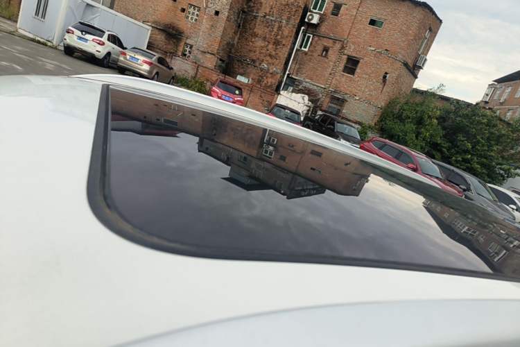 Used Hongqi HS5 2019 2.0T Smart Connect Flagship Edition Roof