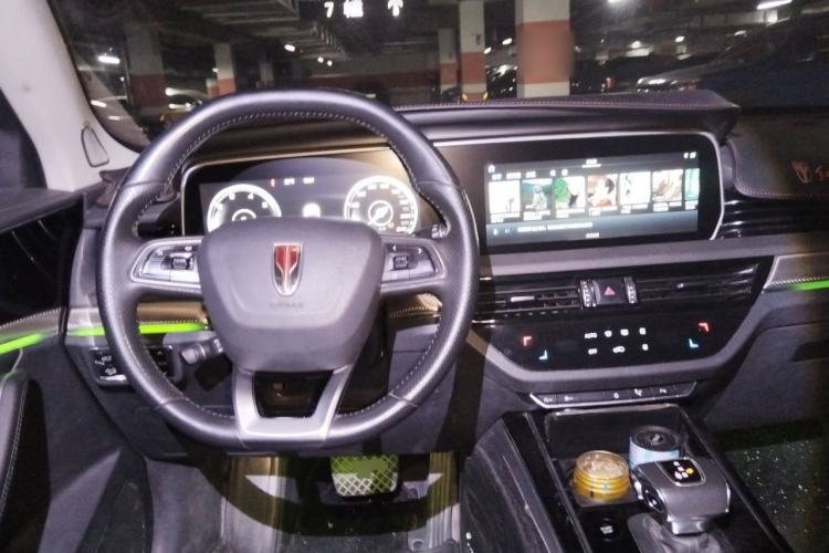 Used Hongqi HS5 2019 2.0T Smart Connect Flagship All-Wheel-Drive Version Steering Wheel