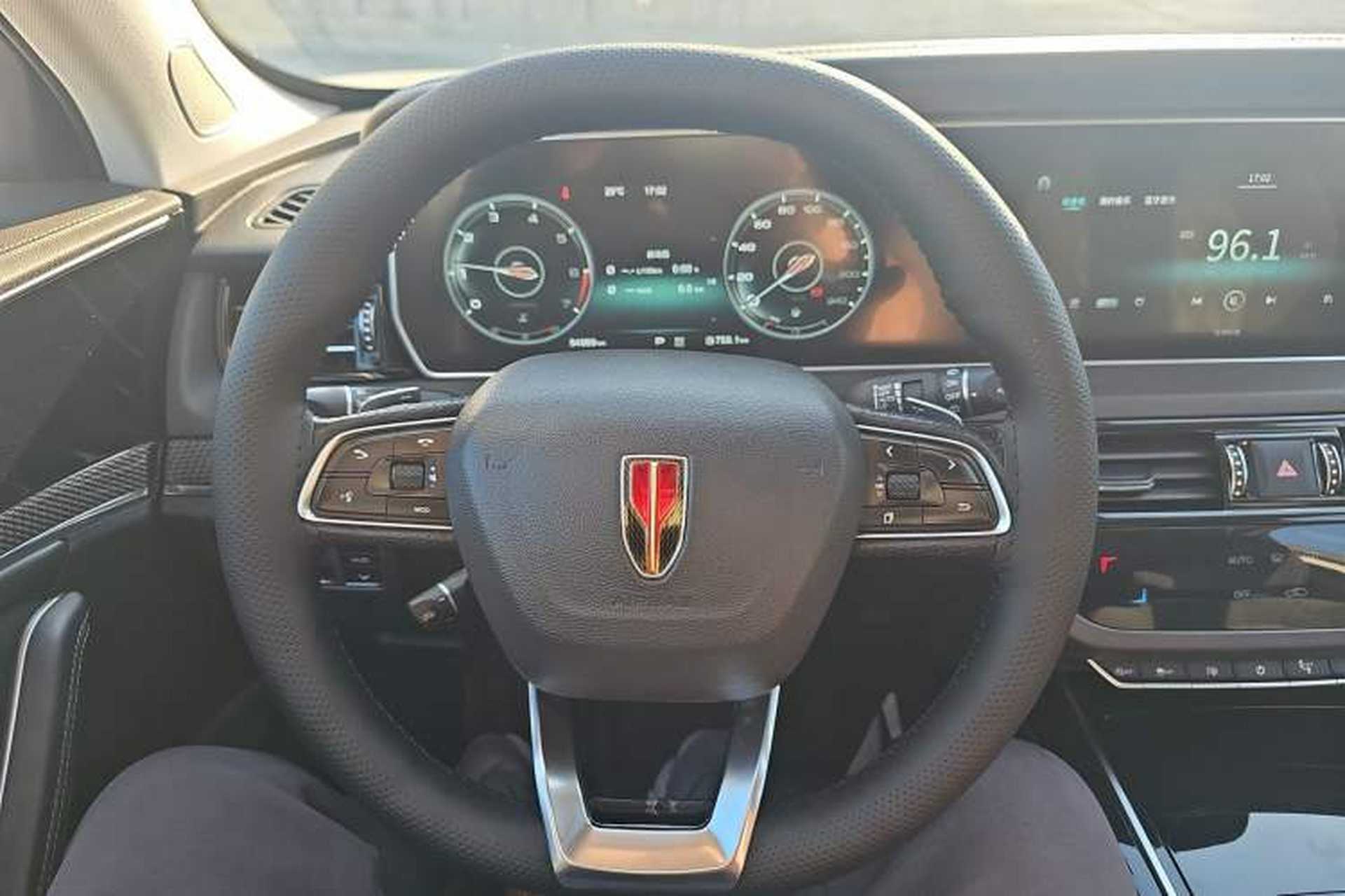 Used Hongqi HS5 2019 2.0T Smart Connect Flagship All-Wheel-Drive Version Steering Wheel