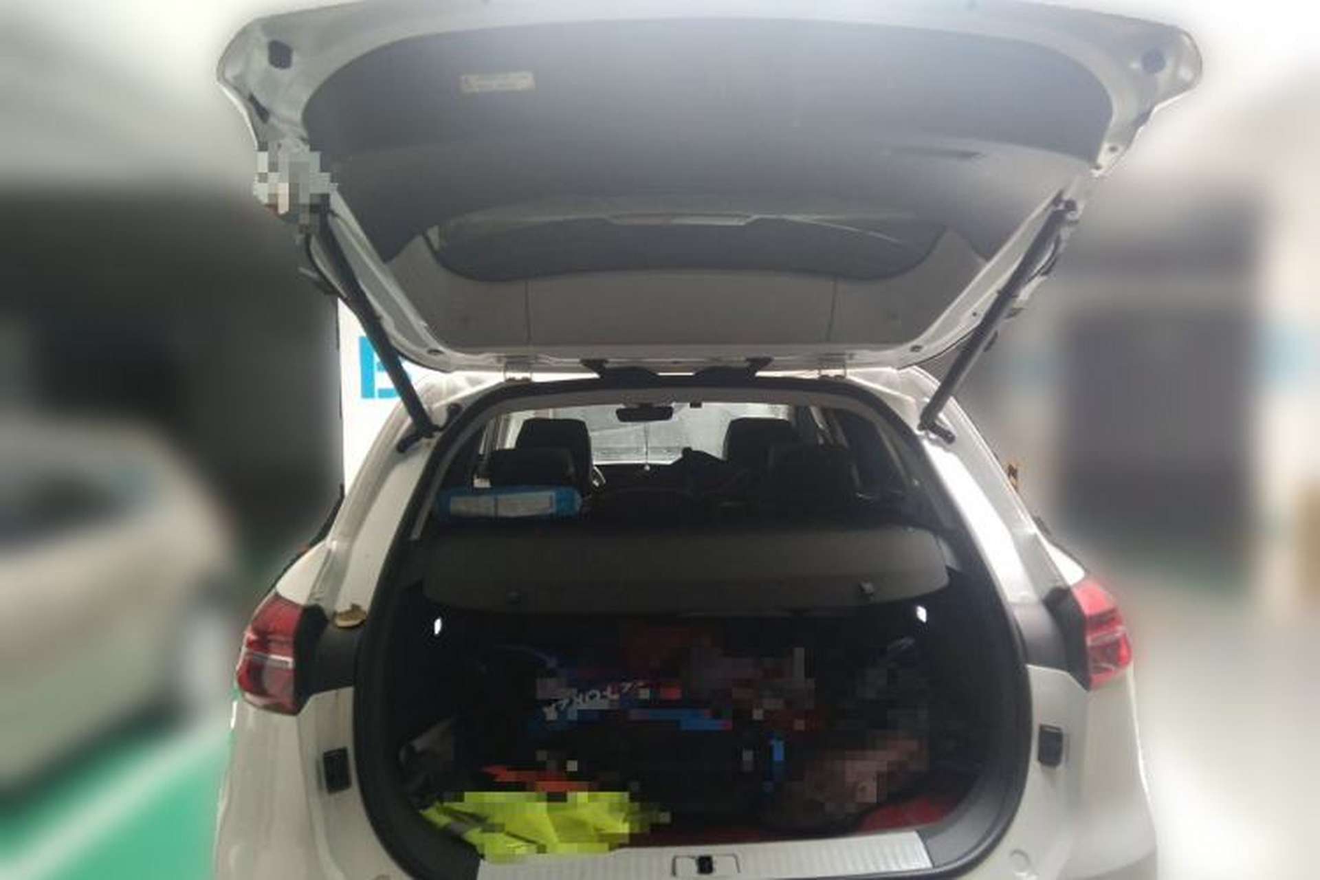 Used Hongqi HS5 2019 2.0T Smart Connect Flagship All-Wheel-Drive Version Trunk