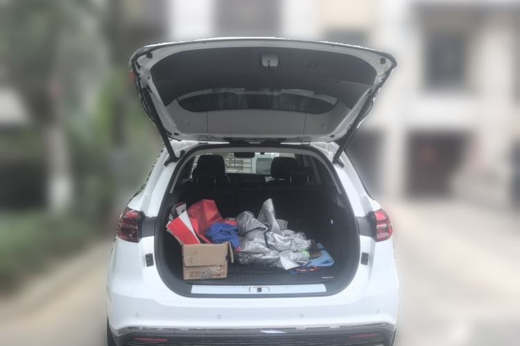 Used Hongqi HS5 2019 2.0T Smart Connect Flagship All-Wheel-Drive Version Trunk