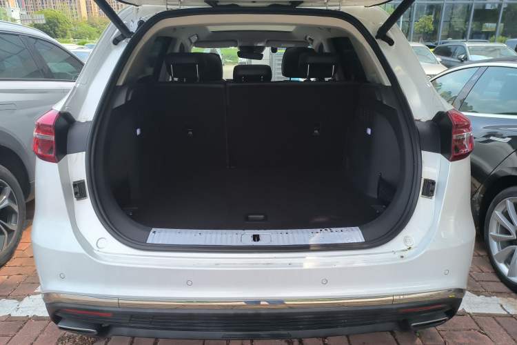 Used Hongqi HS5 2019 2.0T Smart Connect Flagship All-Wheel-Drive Version Trunk