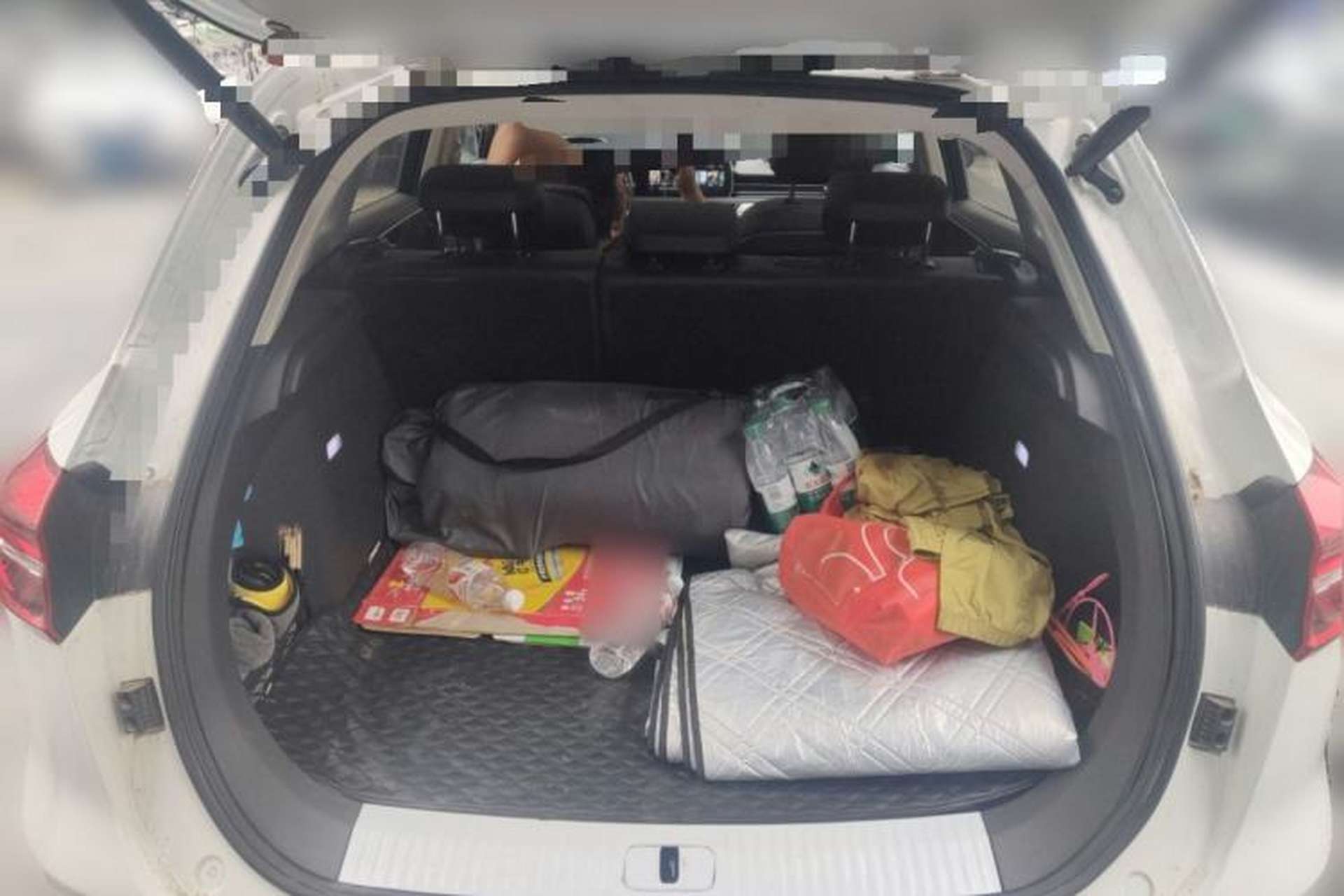 Used Hongqi HS5 2019 2.0T Smart Connect Flagship Edition Trunk