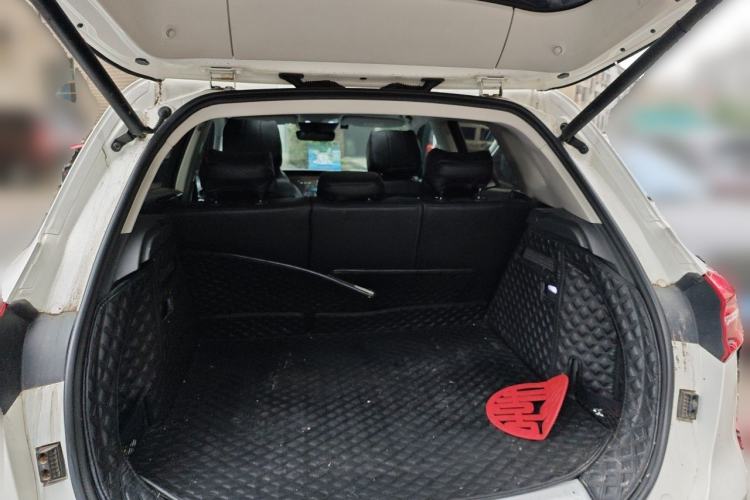 Used Hongqi HS5 2019 2.0T Smart Connect Flagship Edition Trunk