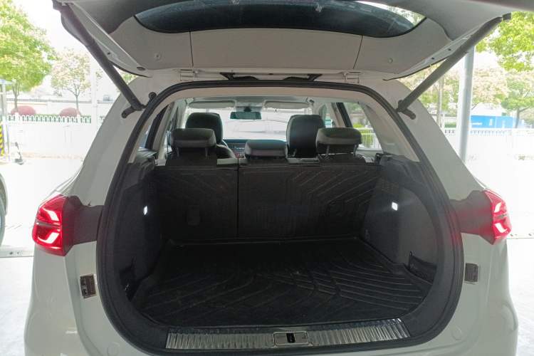 Used Hongqi HS5 2019 2.0T Smart Connect Flagship Edition Trunk