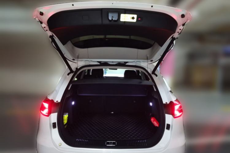 Used Hongqi HS5 2019 2.0T Smart Connect Flagship Edition Trunk