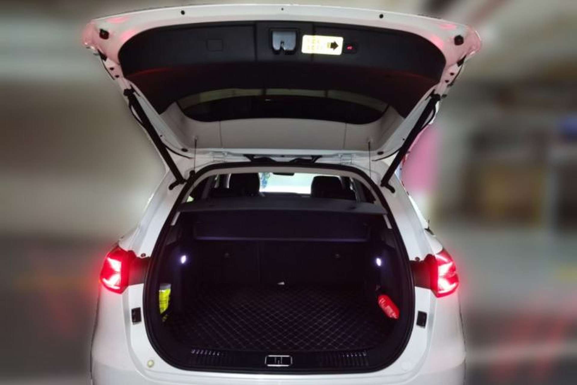 Used Hongqi HS5 2019 2.0T Smart Connect Flagship Edition Trunk