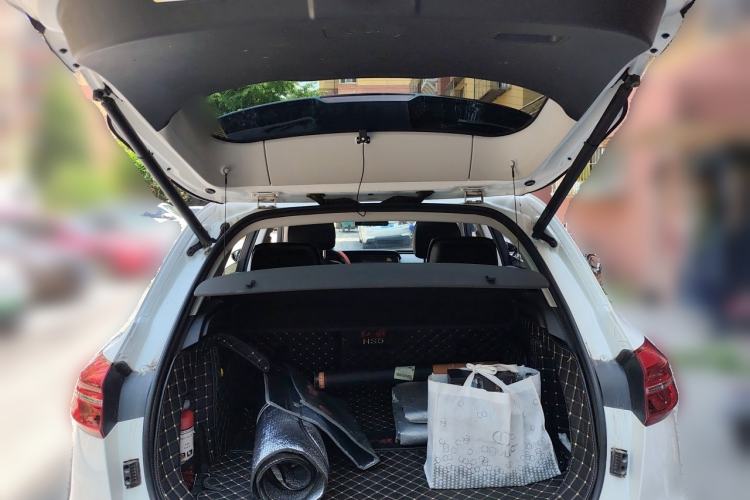 Used Hongqi HS5 2019 2.0T Smart Connect Flagship Edition Trunk