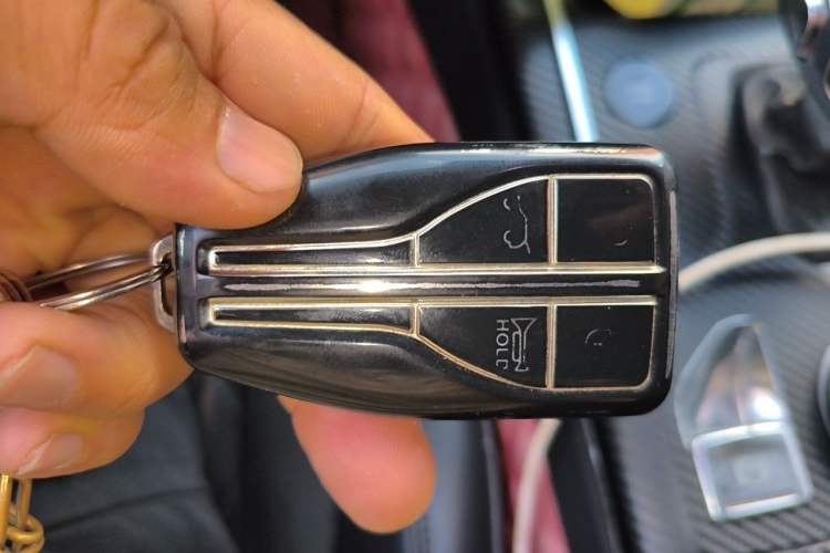 Used Hongqi HS5 2019 2.0T Smart Connect Flagship Edition Vehicle Key