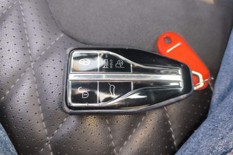 Used Hongqi HS5 2019 2.0T Smart Connect Flagship All-Wheel-Drive Version Vehicle Key