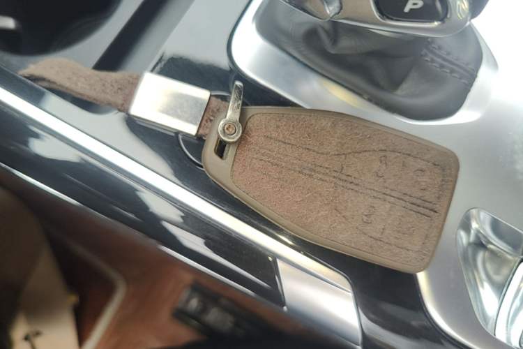 Used Hongqi HS5 2019 2.0T Smart Connect Flagship Edition Vehicle Key