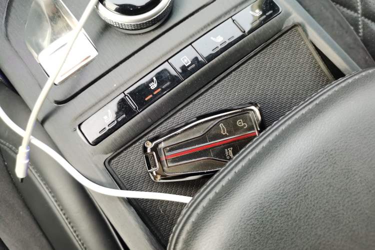Used Hongqi HS5 2019 2.0T Smart Connect Flagship Edition Vehicle Key