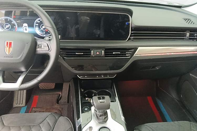 Used Hongqi HS5 2019 2.0T Smart Connect Flagship Edition Audio And AC Panel
