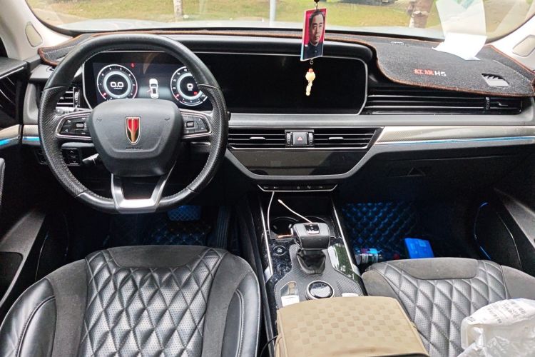 Used Hongqi HS5 2019 2.0T Smart Connect Flagship Edition Center Console