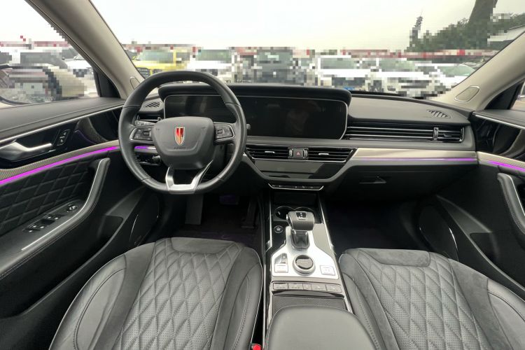 Used Hongqi HS5 2019 2.0T Smart Connect Flagship All-Wheel-Drive Version Center Console