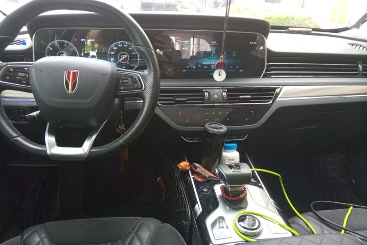 Used Hongqi HS5 2019 2.0T Smart Connect Flagship Edition Center Console