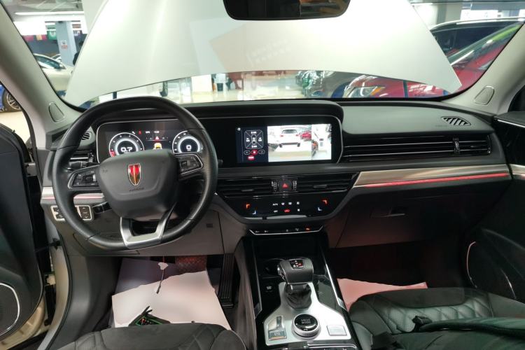 Used Hongqi HS5 2019 2.0T Smart Connect Flagship All-Wheel-Drive Version Center Console