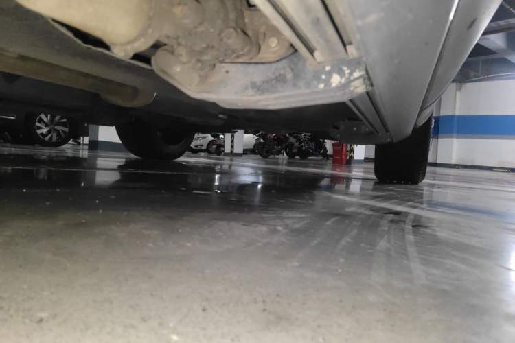 Used Hongqi HS5 2019 2.0T Smart Connect Flagship All-Wheel-Drive Version Chassis Front Left