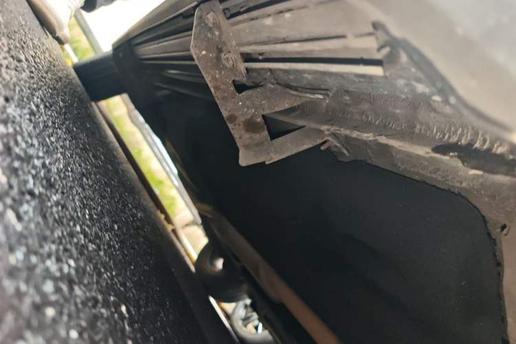 Used Hongqi HS5 2019 2.0T Smart Connect Flagship Edition Chassis Front Right