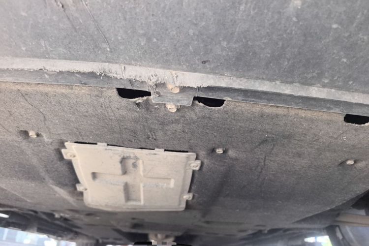 Used Hongqi HS5 2019 2.0T Smart Connect Flagship All-Wheel-Drive Version Chassis Front