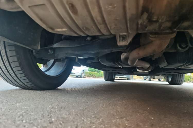 Used Hongqi HS5 2019 2.0T Smart Connect Flagship All-Wheel-Drive Version Chassis Rear Left