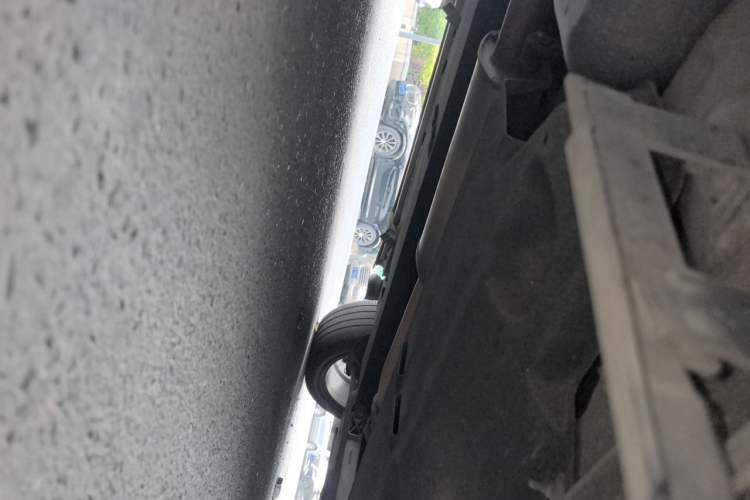 Used Hongqi HS5 2019 2.0T Smart Connect Flagship All-Wheel-Drive Version Chassis Rear Right