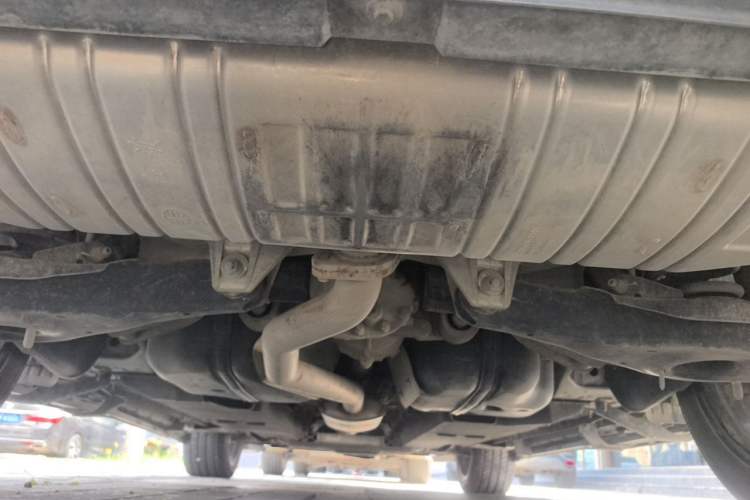 Used Hongqi HS5 2019 2.0T Smart Connect Flagship All-Wheel-Drive Version Chassis Rear