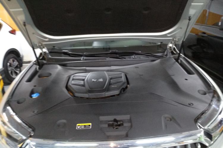 Used Hongqi HS5 2019 2.0T Smart Connect Flagship Edition Engine Bay