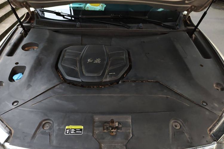 Used Hongqi HS5 2019 2.0T Smart Connect Flagship Edition Engine Bay