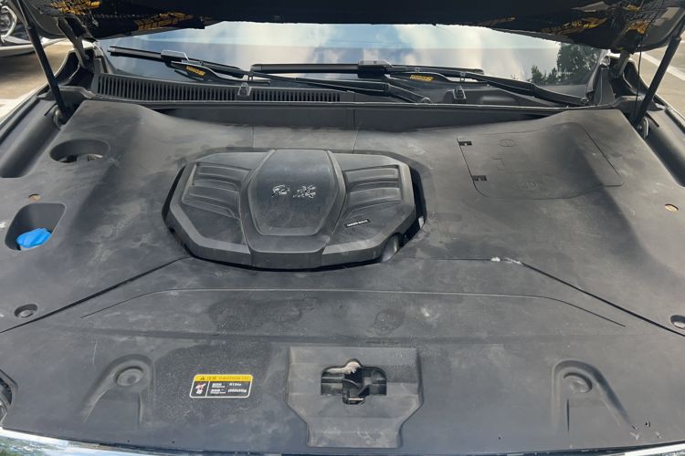 Used Hongqi HS5 2019 2.0T Smart Connect Flagship Edition Engine Bay