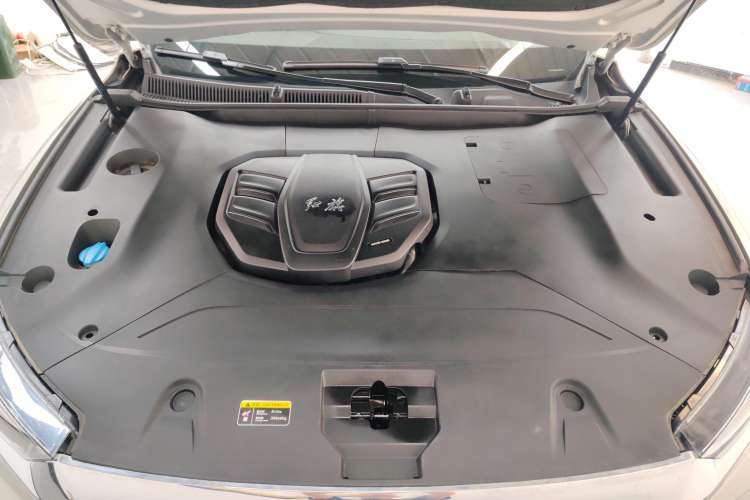 Used Hongqi HS5 2019 2.0T Smart Connect Flagship All-Wheel-Drive Version Engine Bay