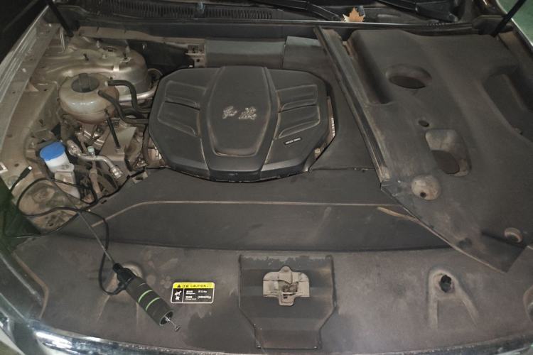 Used Hongqi HS5 2019 2.0T Smart Connect Flagship Edition Engine Bay