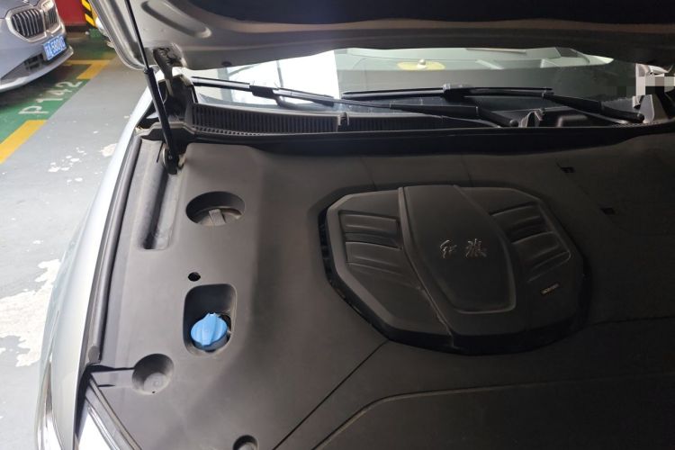 Used Hongqi HS5 2019 2.0T Smart Connect Flagship Edition Engine Bay Right