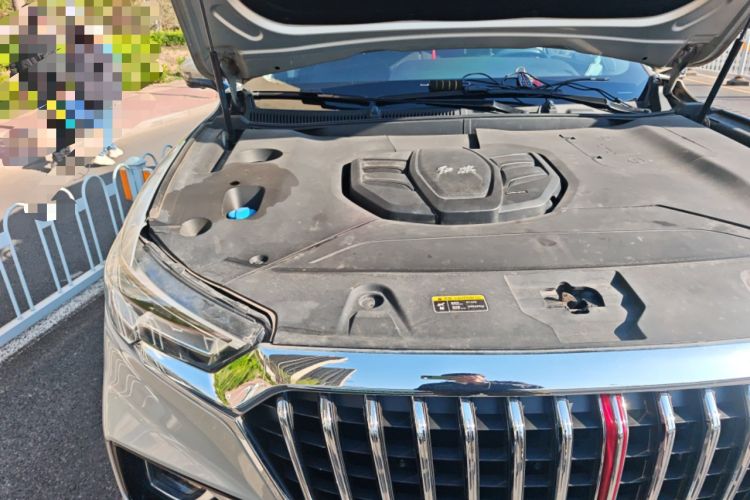 Used Hongqi HS5 2019 2.0T Smart Connect Flagship Edition Engine Bay Right