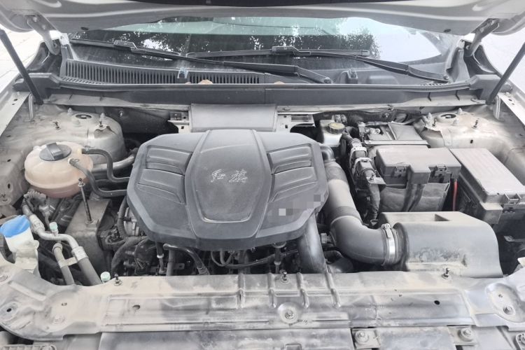 Used Hongqi HS5 2019 2.0T Smart Connect Flagship All-Wheel-Drive Version Engine Bay