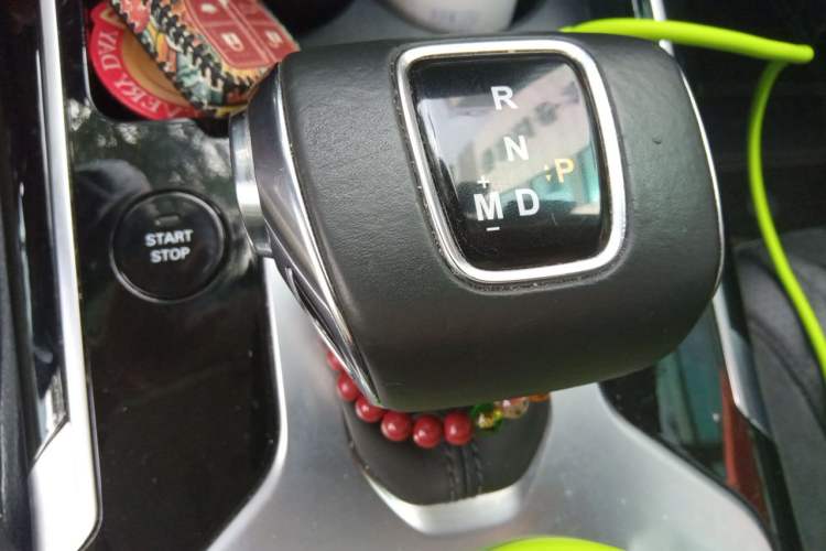 Used Hongqi HS5 2019 2.0T Smart Connect Flagship Edition Gear Lever