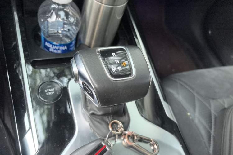 Used Hongqi HS5 2019 2.0T Smart Connect Flagship All-Wheel-Drive Version Gear Lever