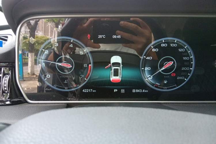 Used Hongqi HS5 2019 2.0T Smart Connect Flagship Edition Instrument Cluster