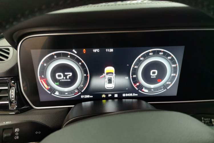 Used Hongqi HS5 2019 2.0T Smart Connect Flagship All-Wheel-Drive Version Instrument Cluster