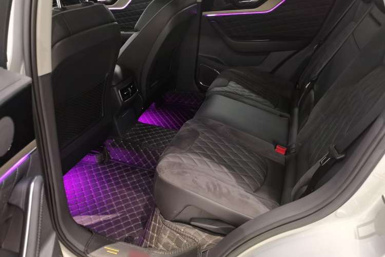 Used Hongqi HS5 2019 2.0T Smart Connect Flagship Edition Interior 1