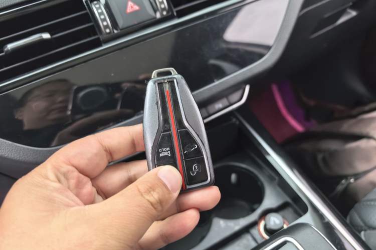 Used Hongqi HS5 2019 2.0T Smart Connect Flagship Edition Interior 1