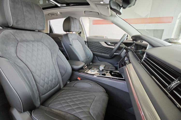 Used Hongqi HS5 2019 2.0T Smart Connect Flagship Edition Interior 10